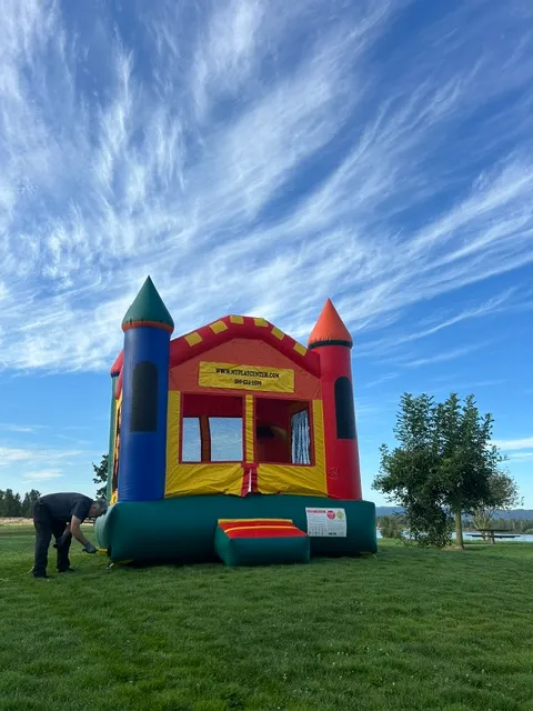 Bounce House Rental Vancouver WA image 1